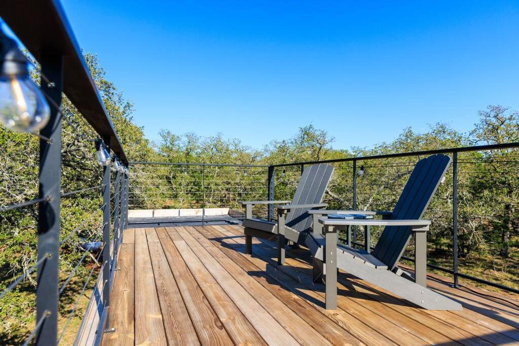 New! The Texas Longhorn-Luxury Container Home Fredericksburg Exterior photo