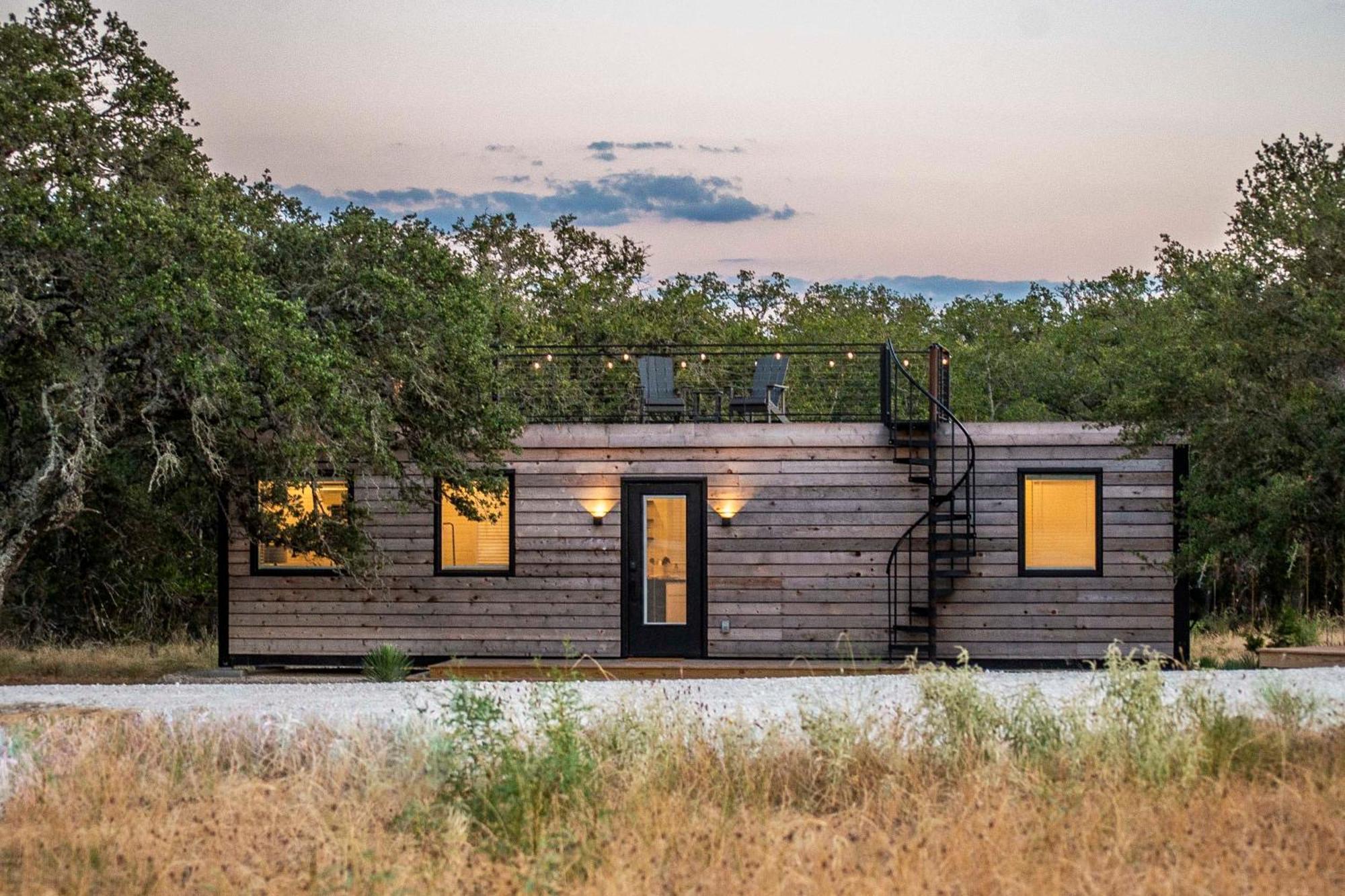 New! The Texas Longhorn-Luxury Container Home Fredericksburg Exterior photo
